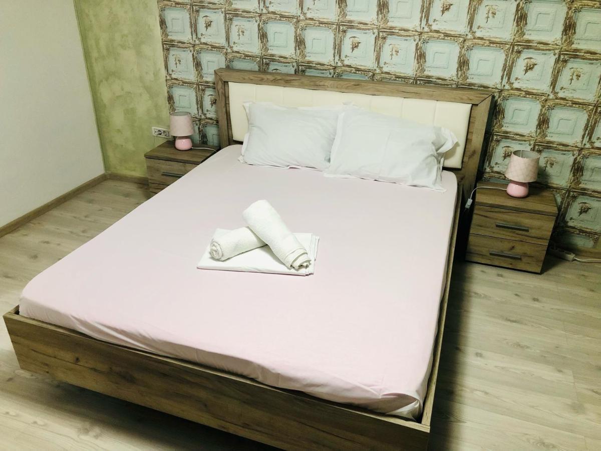 Central Park - Big Apartment - 3 Rooms - Free Parking T5 Timisoara Esterno foto